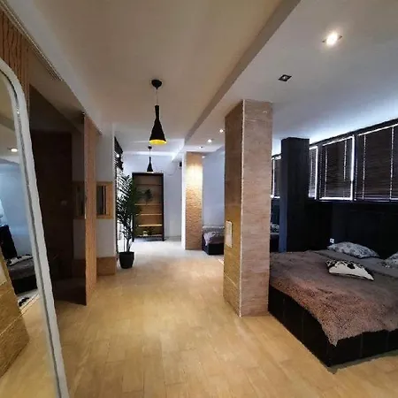 Sea Penthause Apartment *
